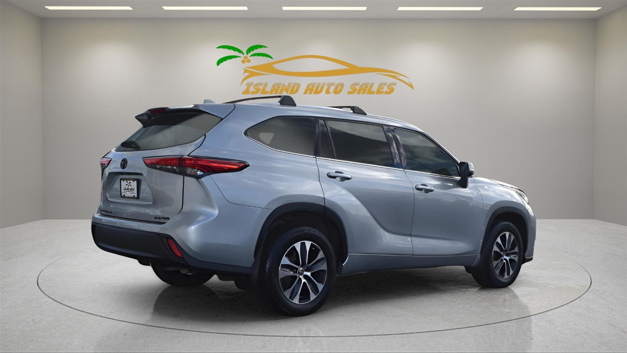 Toyota Highlander XLE AWD V6 2020