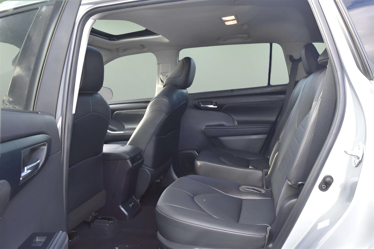 Toyota Highlander XLE AWD V6 2020