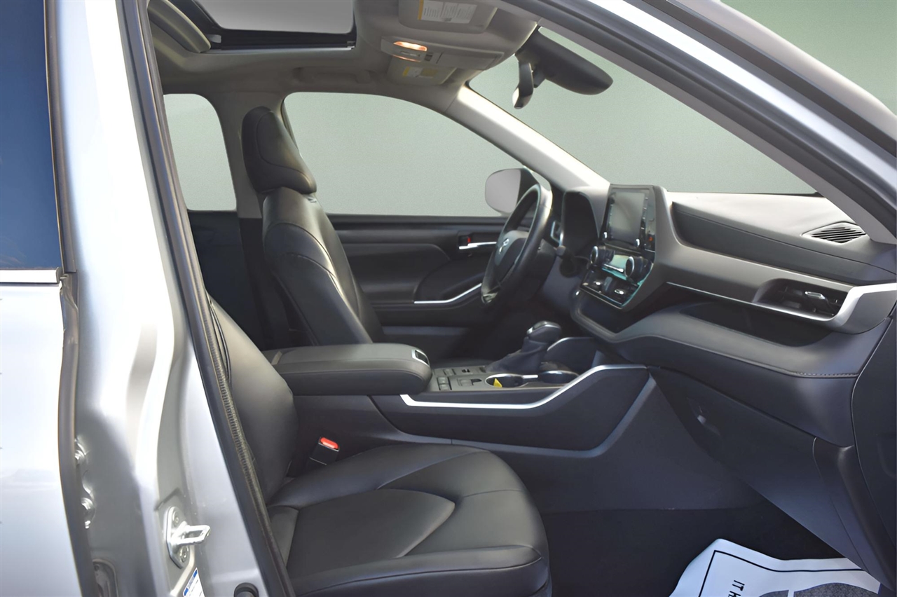 Toyota Highlander XLE AWD V6 2020