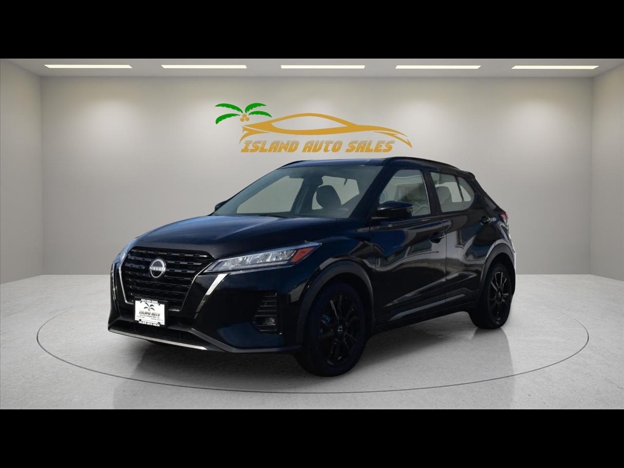 2023 Nissan Kicks SR