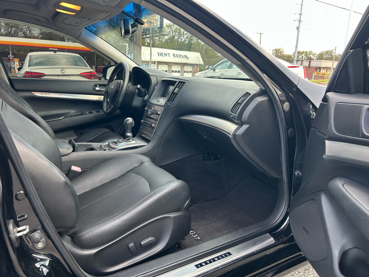 Infiniti G Sedan 37x AWD 2012 Infiniti G Sedan 37x AWD 2012