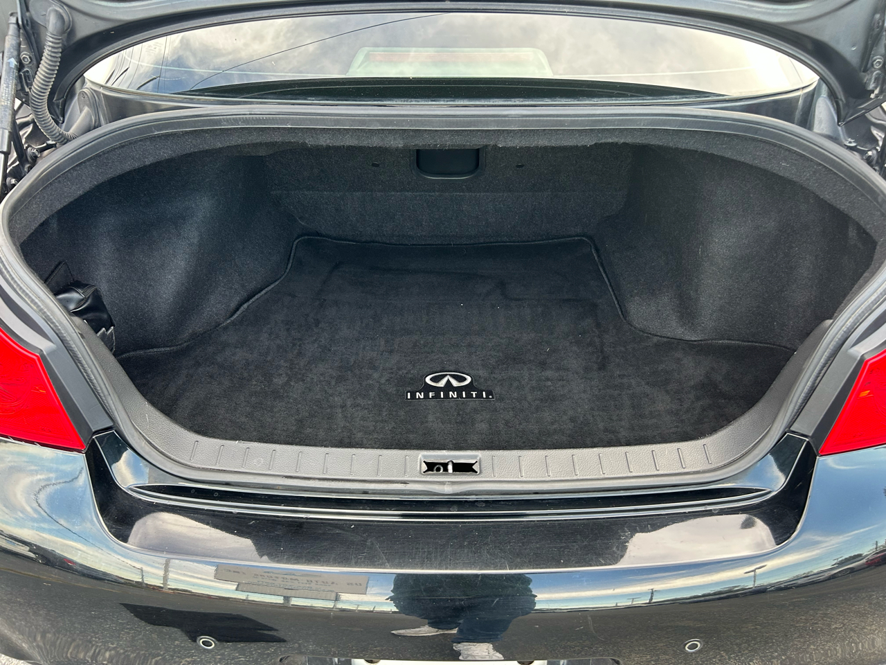 Infiniti G Sedan 37x AWD 2012 Infiniti G Sedan 37x AWD 2012