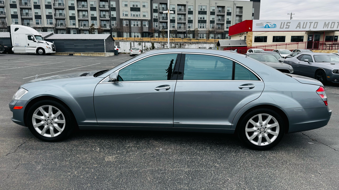 Mercedes-Benz S-Class S550 2008