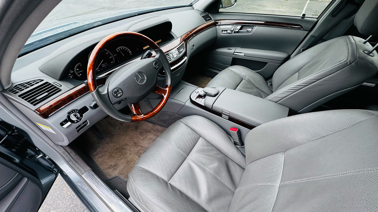 Mercedes-Benz S-Class S550 2008