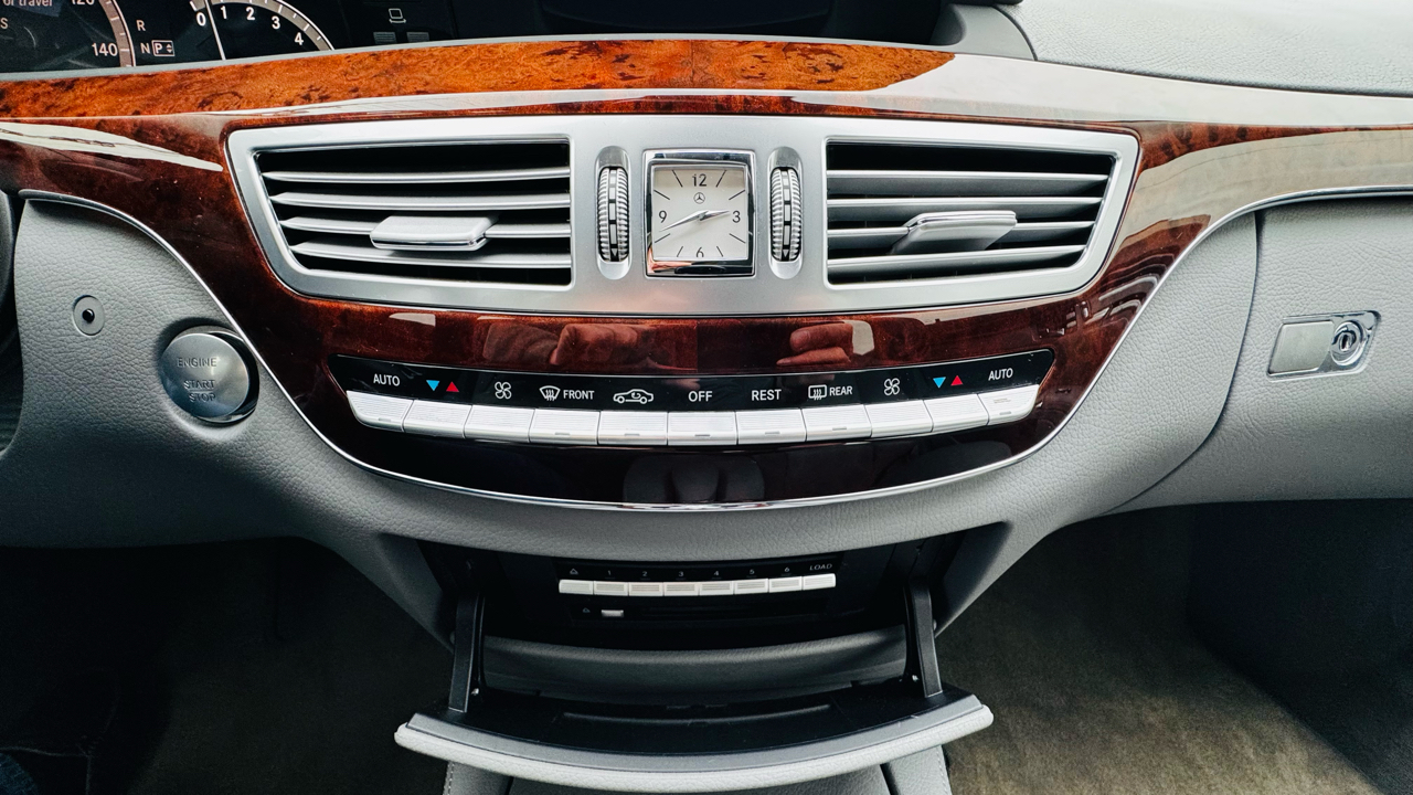 Mercedes-Benz S-Class S550 2008