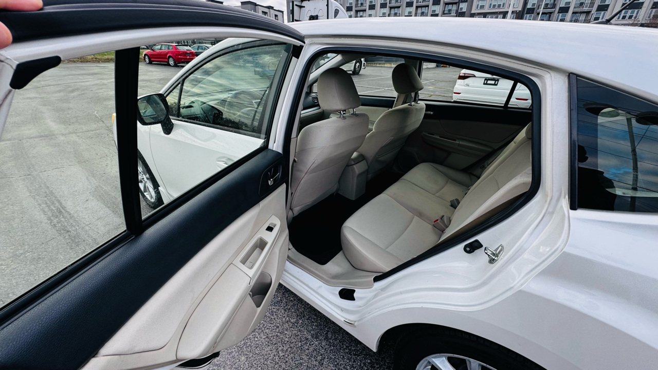 Subaru Impreza 2.0i Premium 5-Door w/All Weather Package 2013