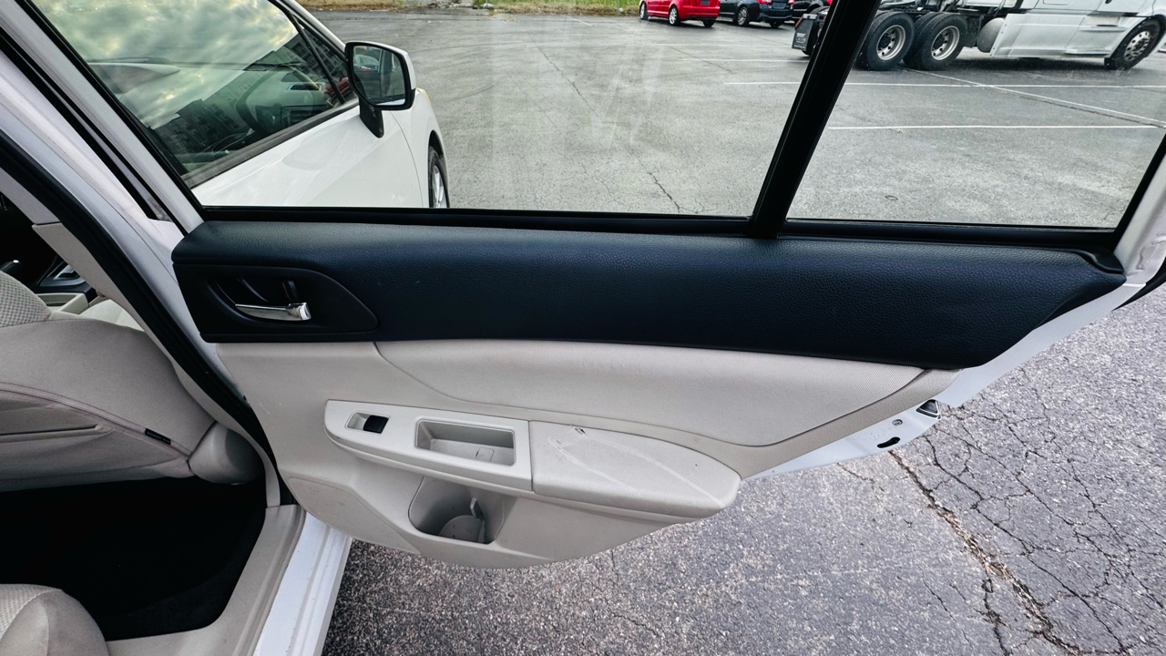 Subaru Impreza 2.0i Premium 5-Door w/All Weather Package 2013