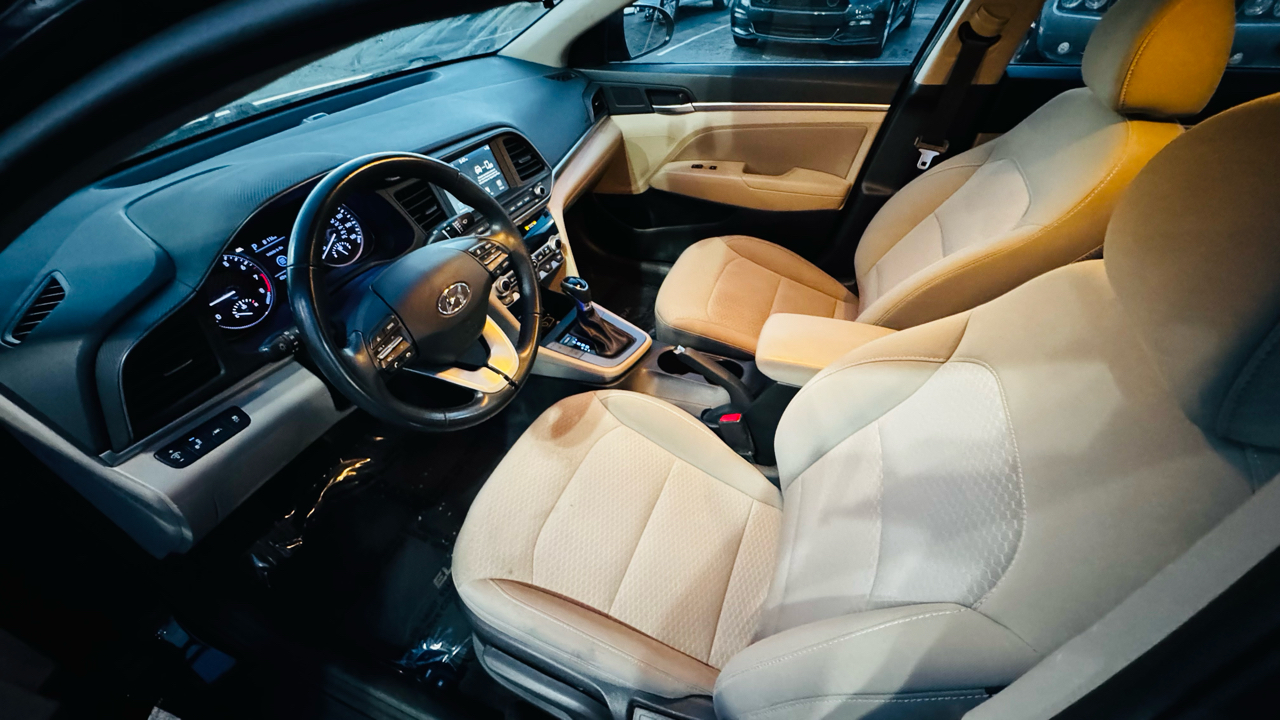 Hyundai Elantra Limited 2019