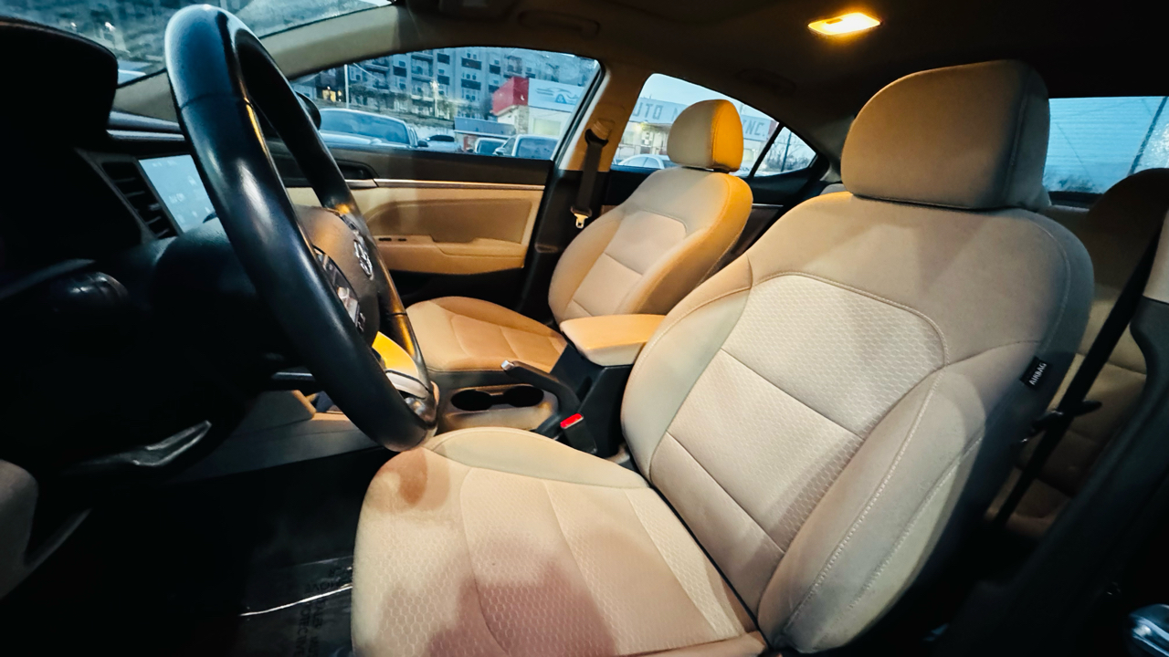 Hyundai Elantra Limited 2019