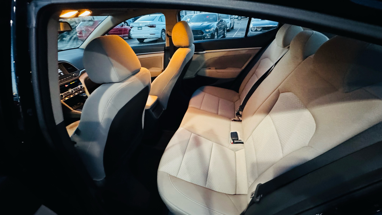 Hyundai Elantra Limited 2019