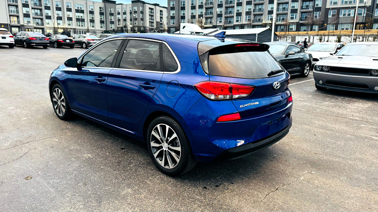 Hyundai Elantra GT Base 6A 2019