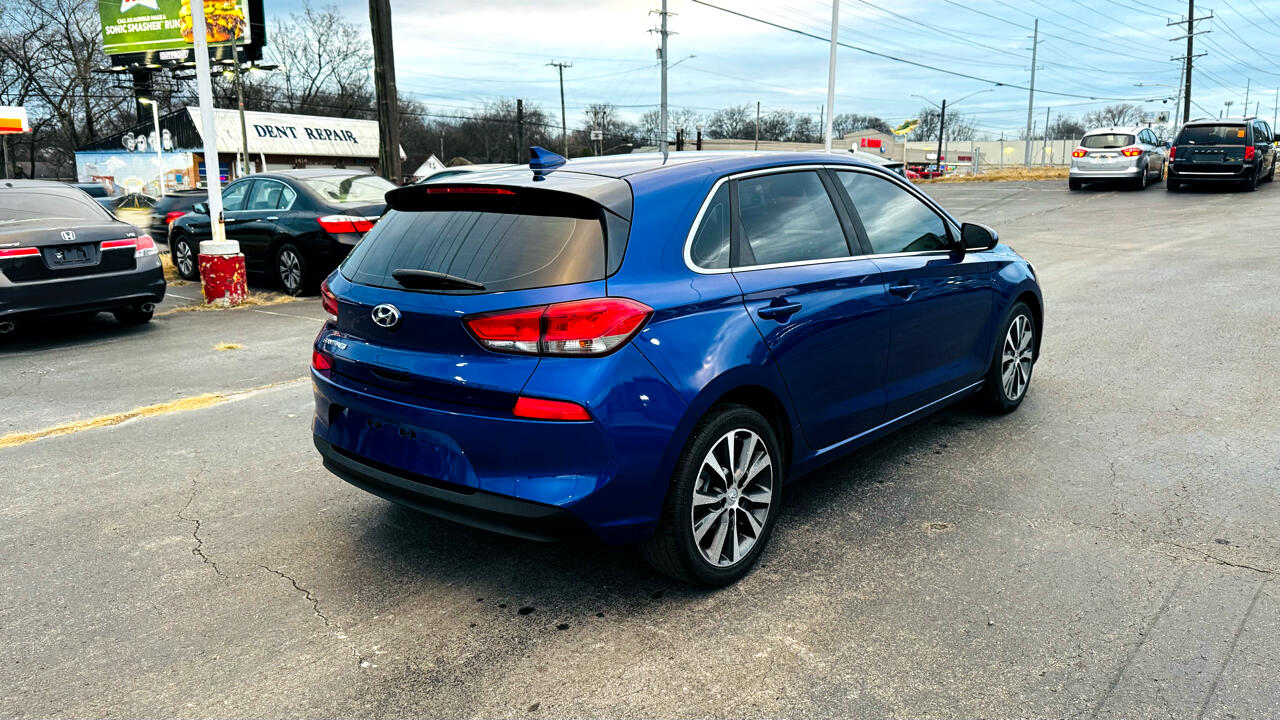 Hyundai Elantra GT Base 6A 2019