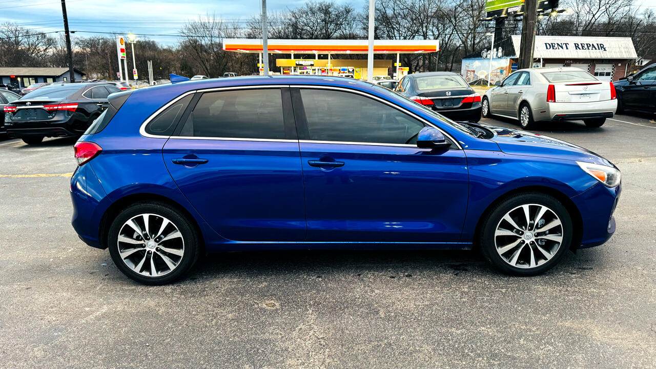 Hyundai Elantra GT Base 6A 2019
