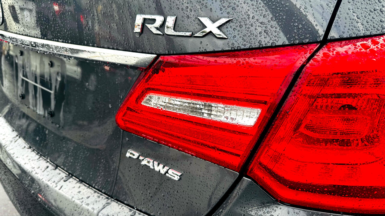 Acura RLX 6-Spd AT w/Technology Package 2017