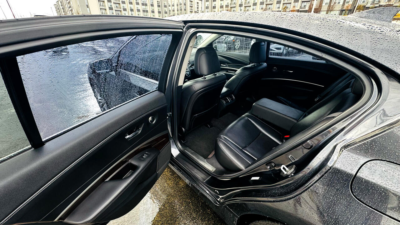 Acura RLX 6-Spd AT w/Technology Package 2017