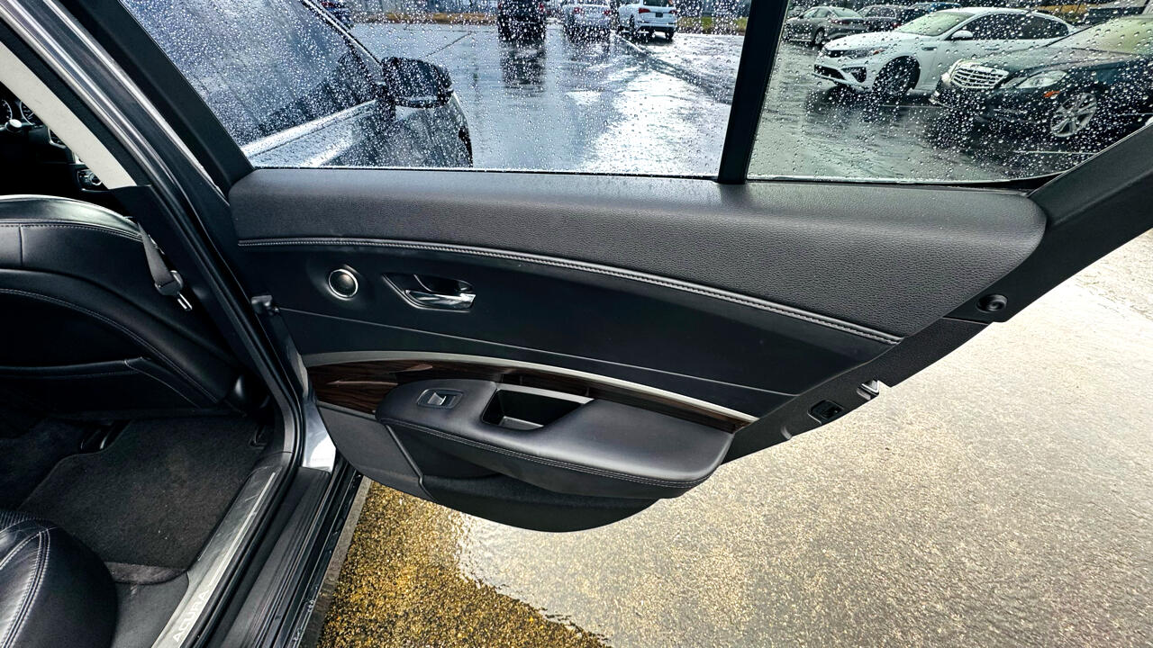 Acura RLX 6-Spd AT w/Technology Package 2017