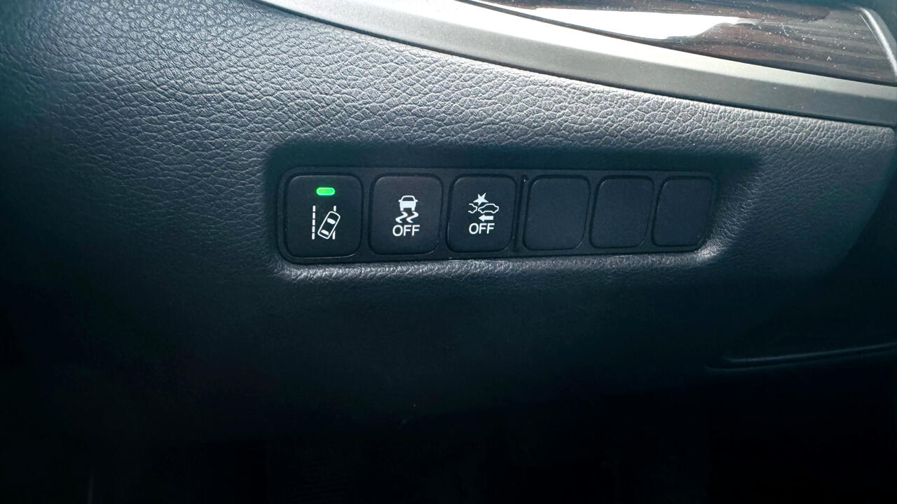 Acura RLX 6-Spd AT w/Technology Package 2017