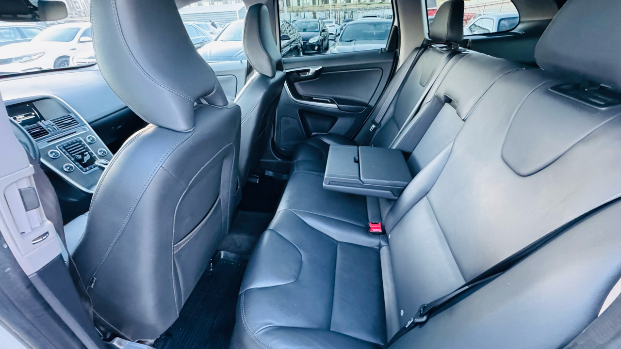 Volvo XC60 T5 Drive-E Premier FWD 2016