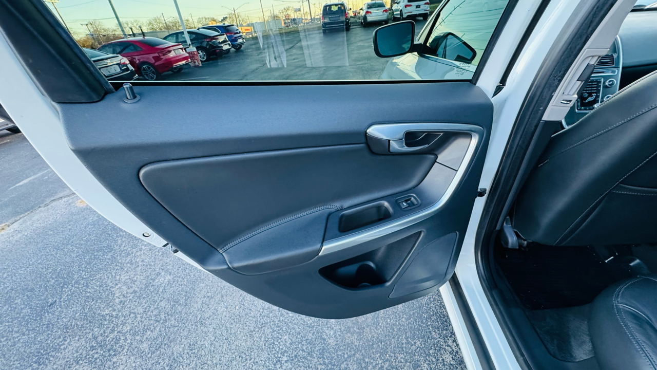 Volvo XC60 T5 Drive-E Premier FWD 2016