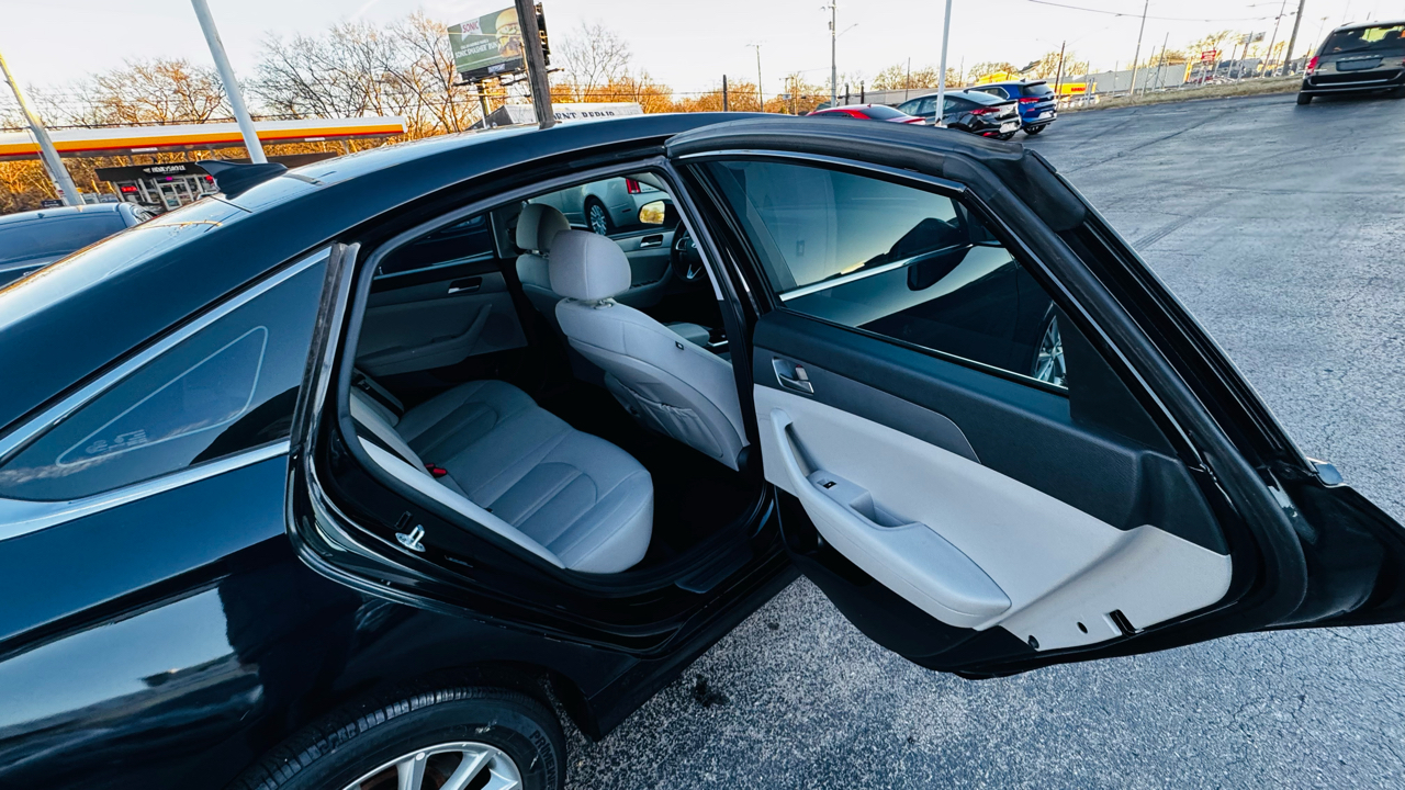 Hyundai Sonata SE 2018