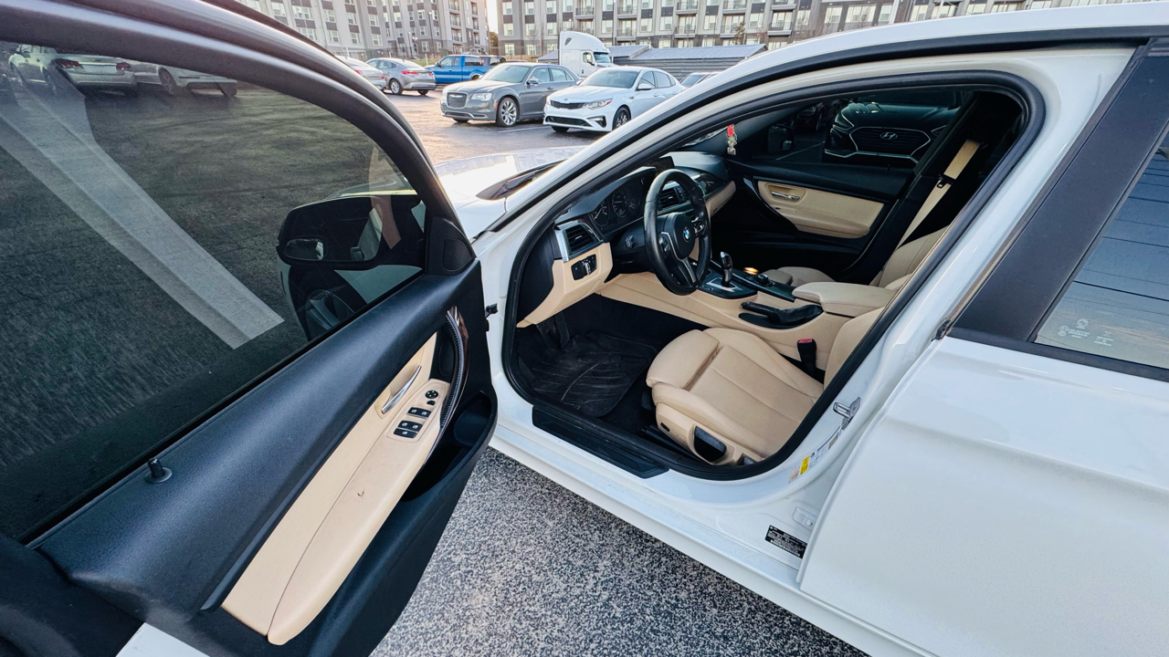 BMW 3-Series 320i Sedan 2017