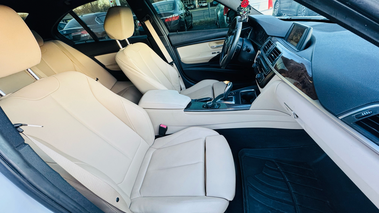 BMW 3-Series 320i Sedan 2017