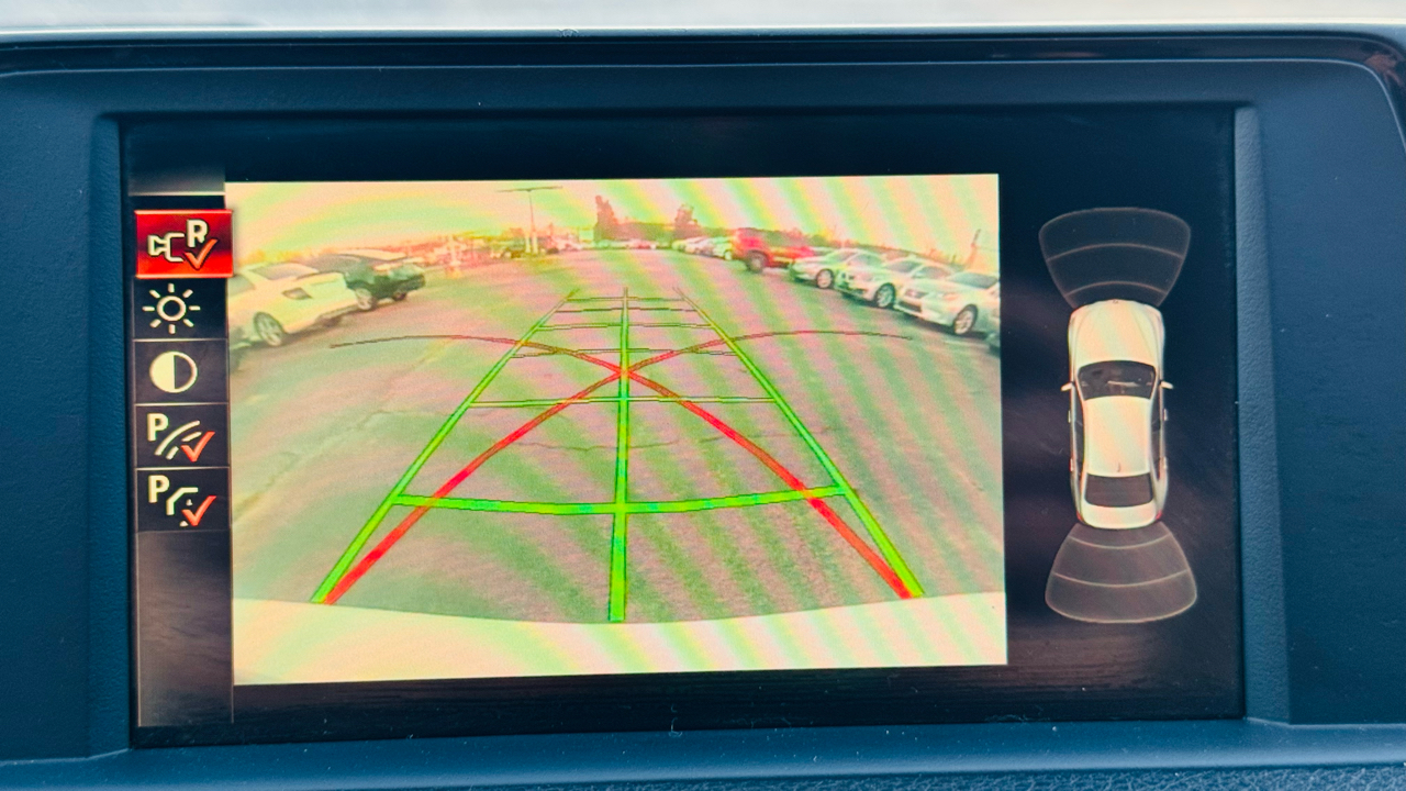 BMW 3-Series 320i Sedan 2017