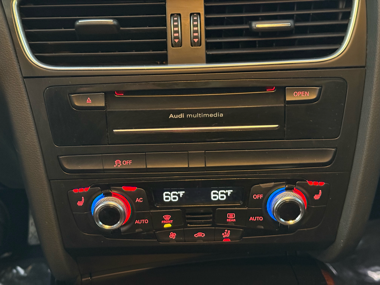 Audi A5 Coupe 2.0T quattro Tiptronic 2013