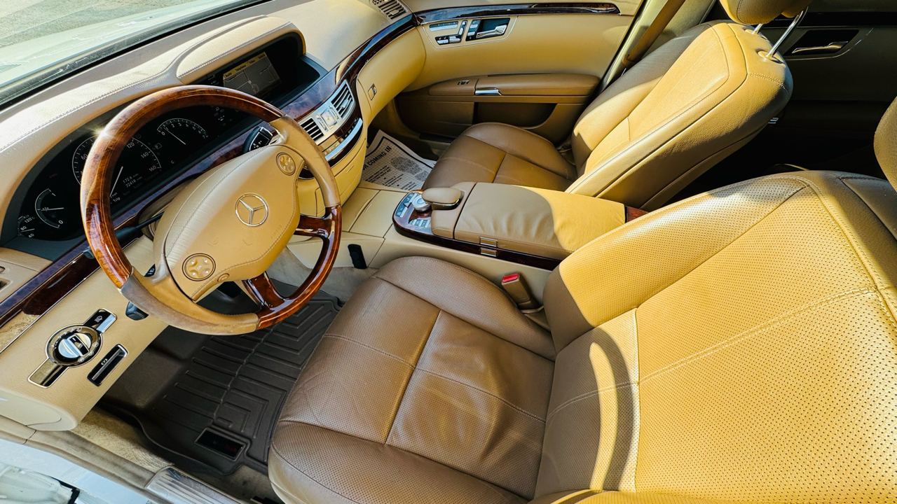 Mercedes-Benz S-Class S550 2007