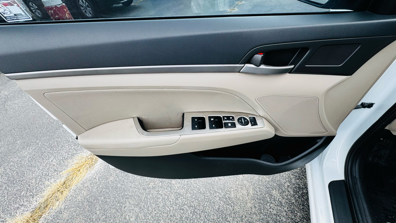 Hyundai Elantra Limited 2018