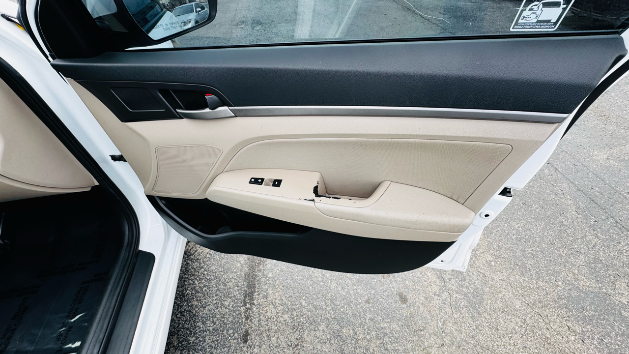 Hyundai Elantra Limited 2018