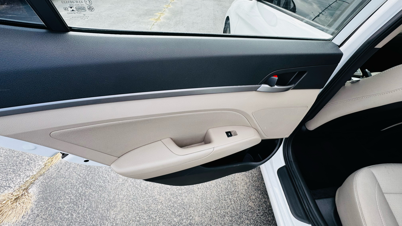 Hyundai Elantra Limited 2018