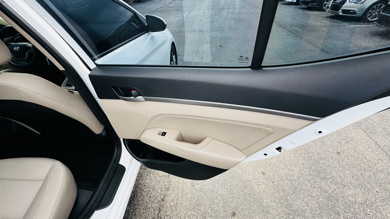 Hyundai Elantra Limited 2018