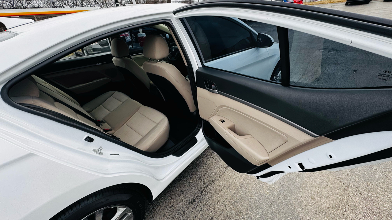 Hyundai Elantra Limited 2018