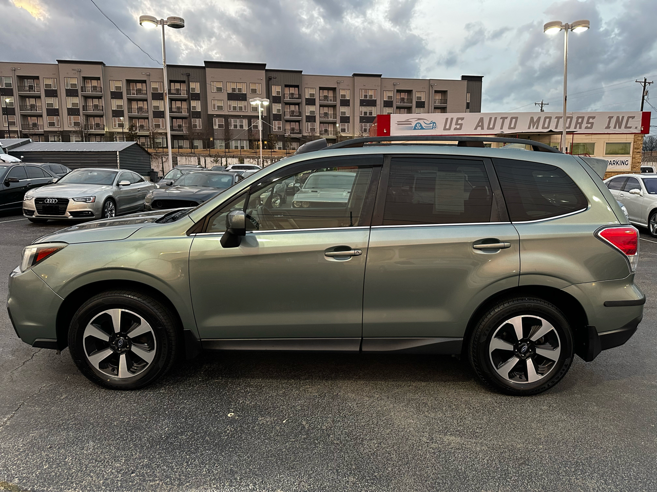 Subaru Forester 2.5i Limited 2017