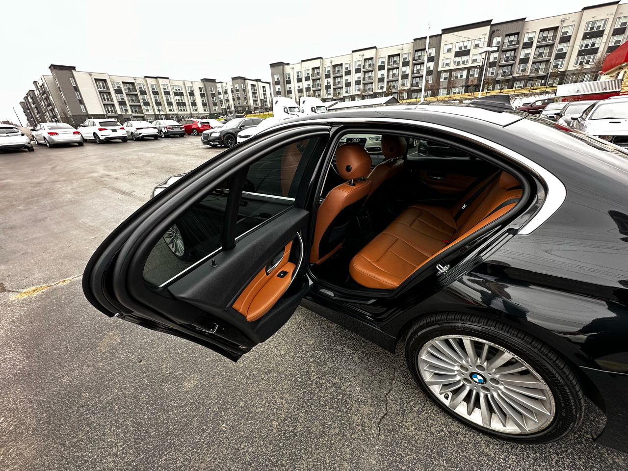 BMW 3-Series 328i xDrive Sedan 2014