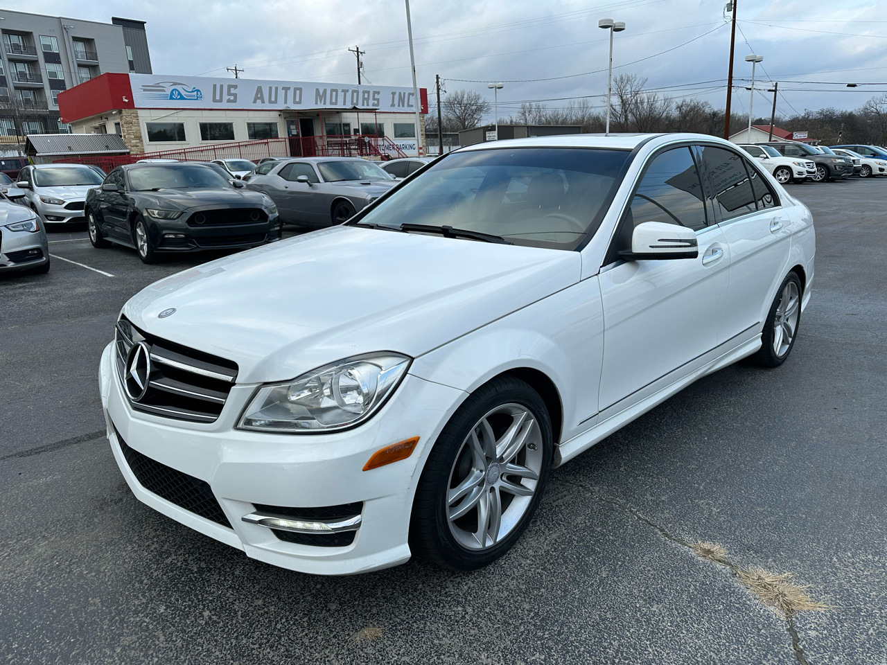 Mercedes-Benz C-Class C250 Luxury Sedan 2014
