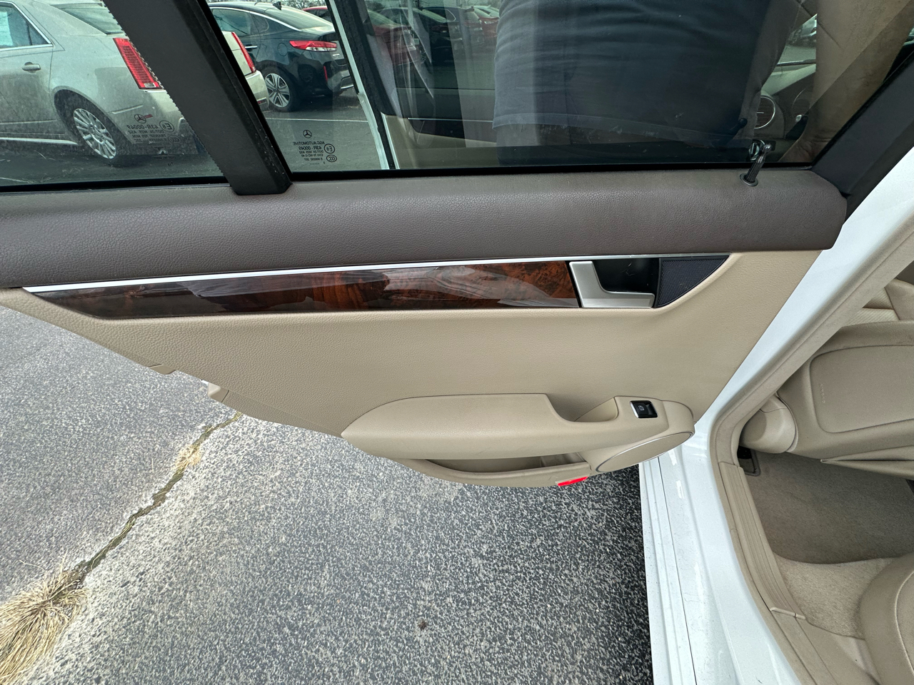 Mercedes-Benz C-Class C250 Luxury Sedan 2014