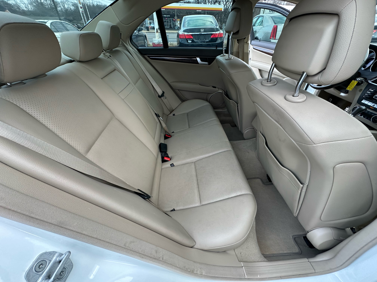 Mercedes-Benz C-Class C250 Luxury Sedan 2014