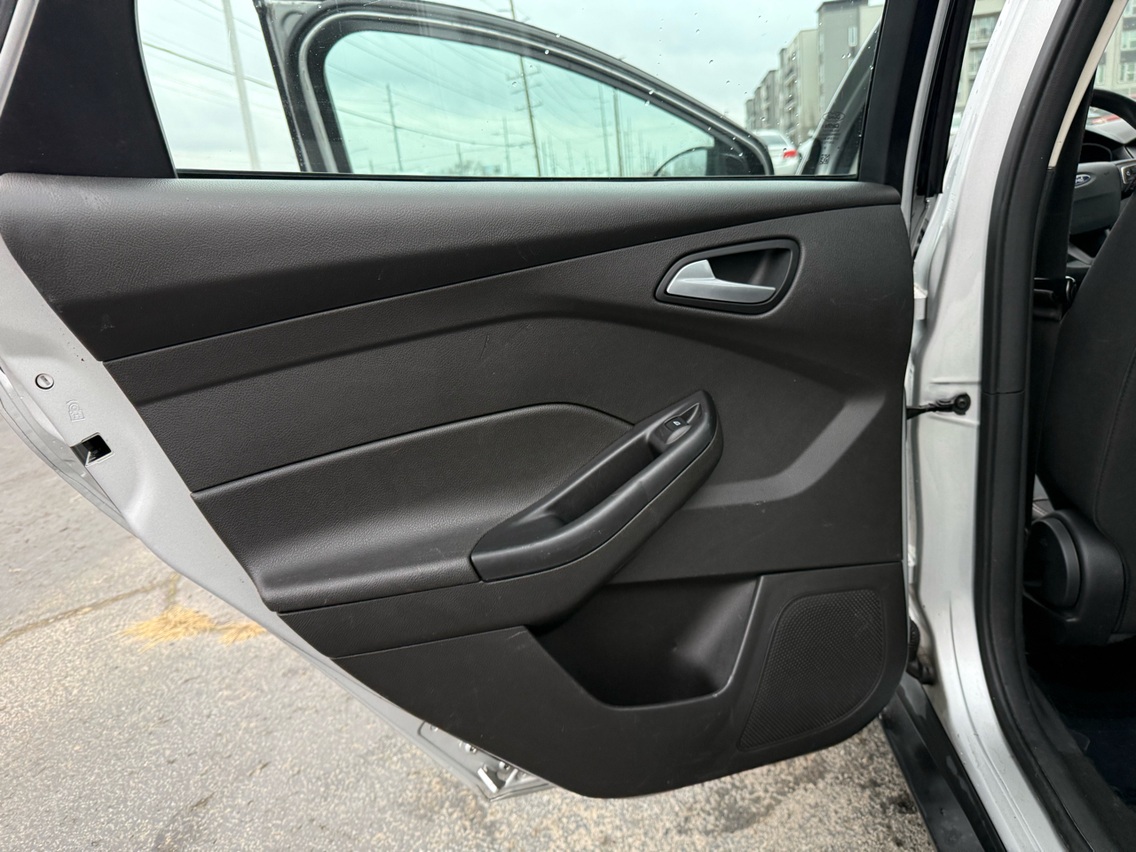 Ford Focus SE Sedan 2016