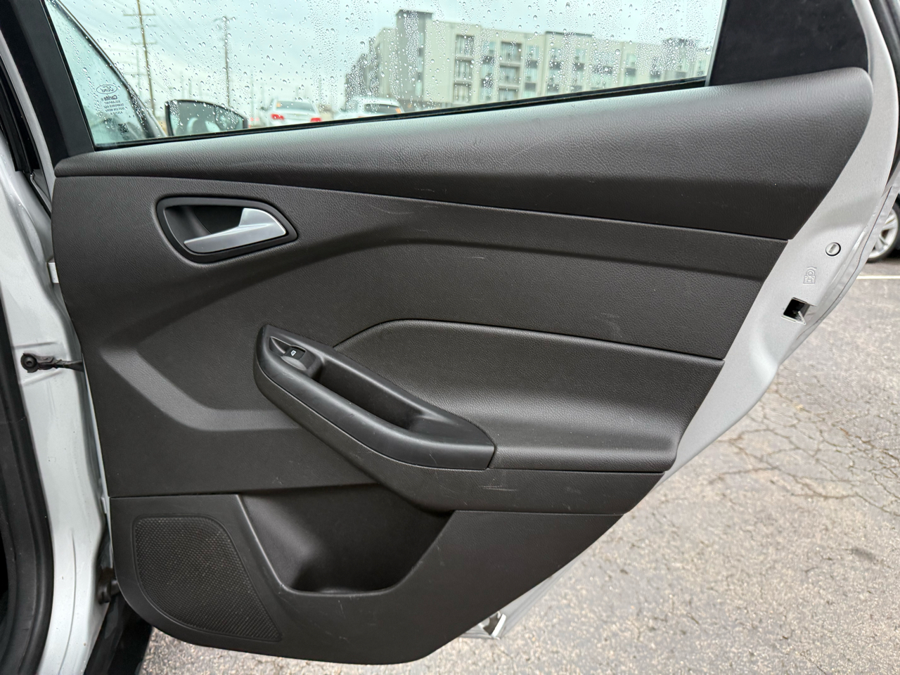 Ford Focus SE Sedan 2016