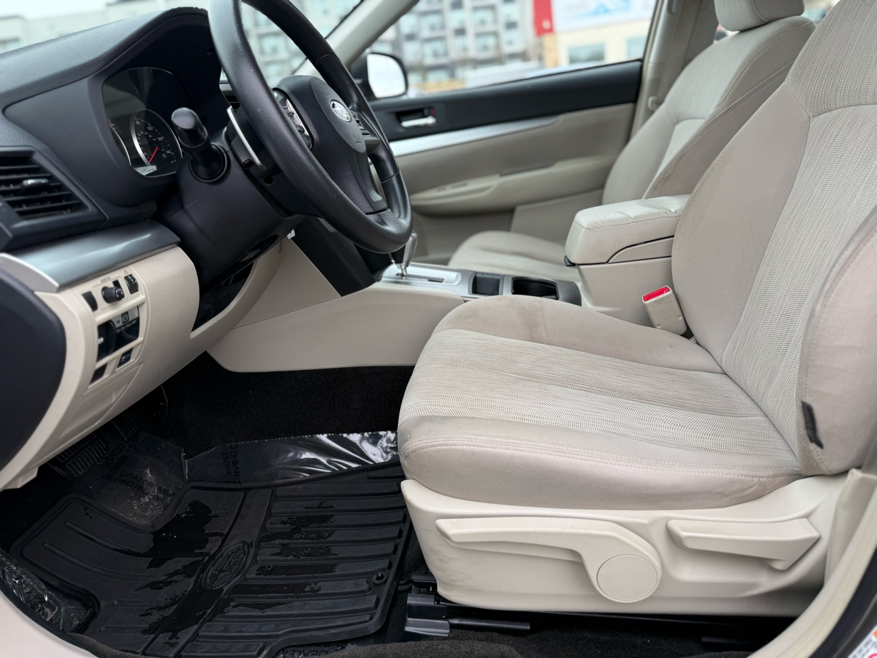 Subaru Outback 2.5i 2014