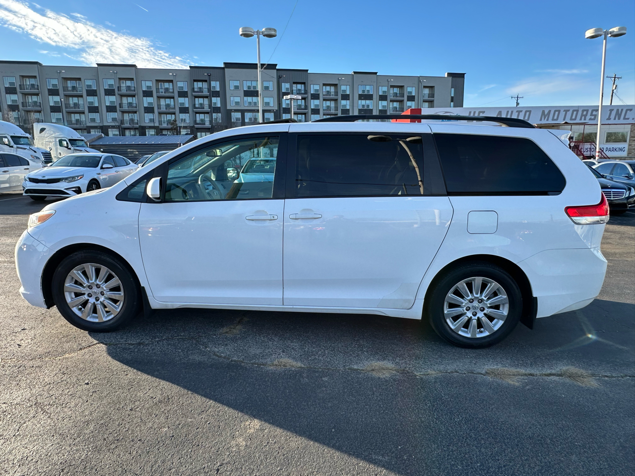 Toyota Sienna Limited AWD 7-Passenger V6 2014