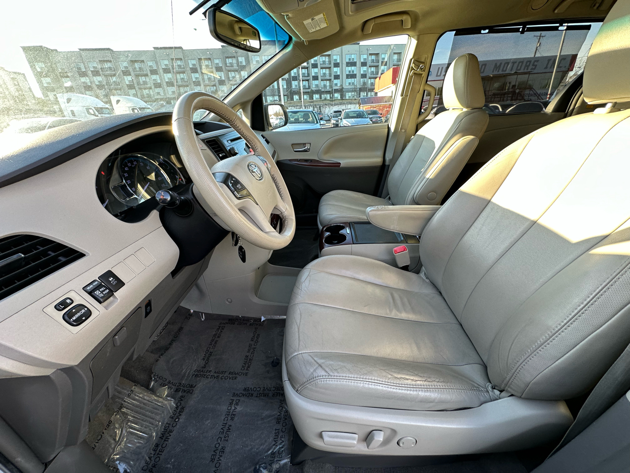 Toyota Sienna Limited AWD 7-Passenger V6 2014