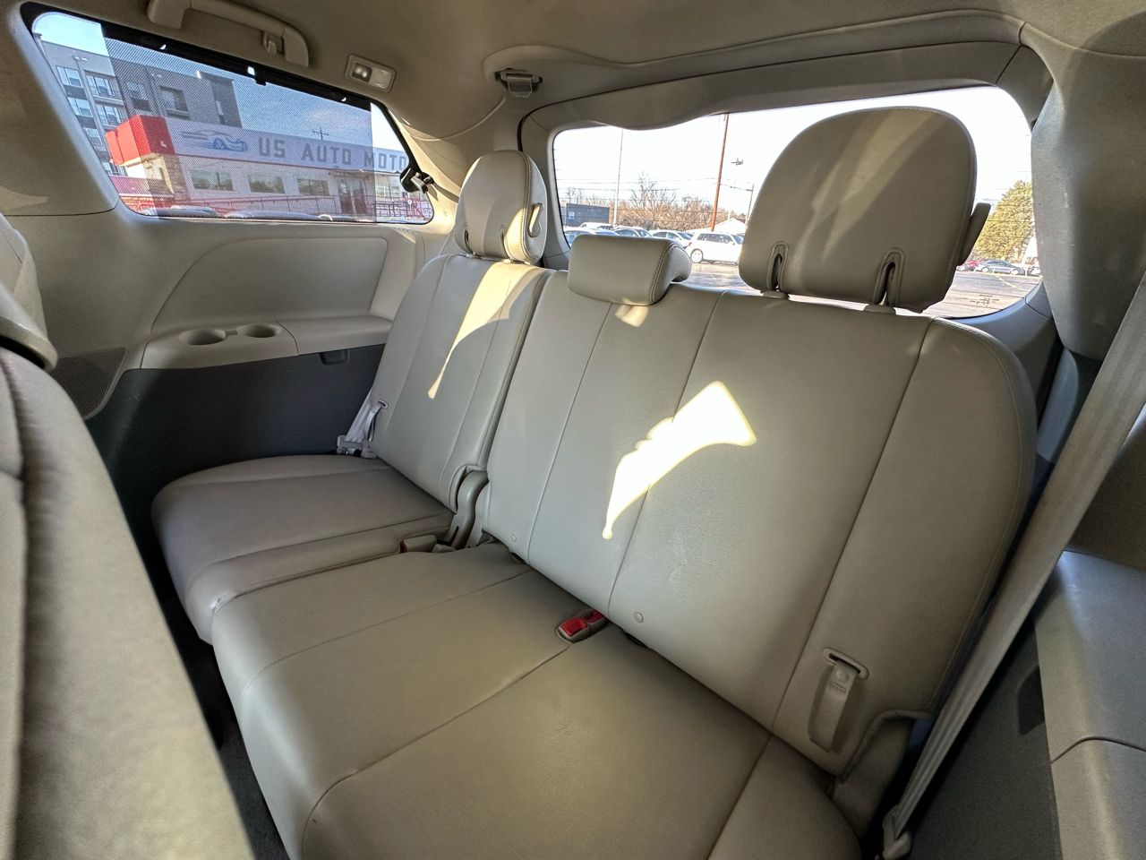 Toyota Sienna Limited AWD 7-Passenger V6 2014