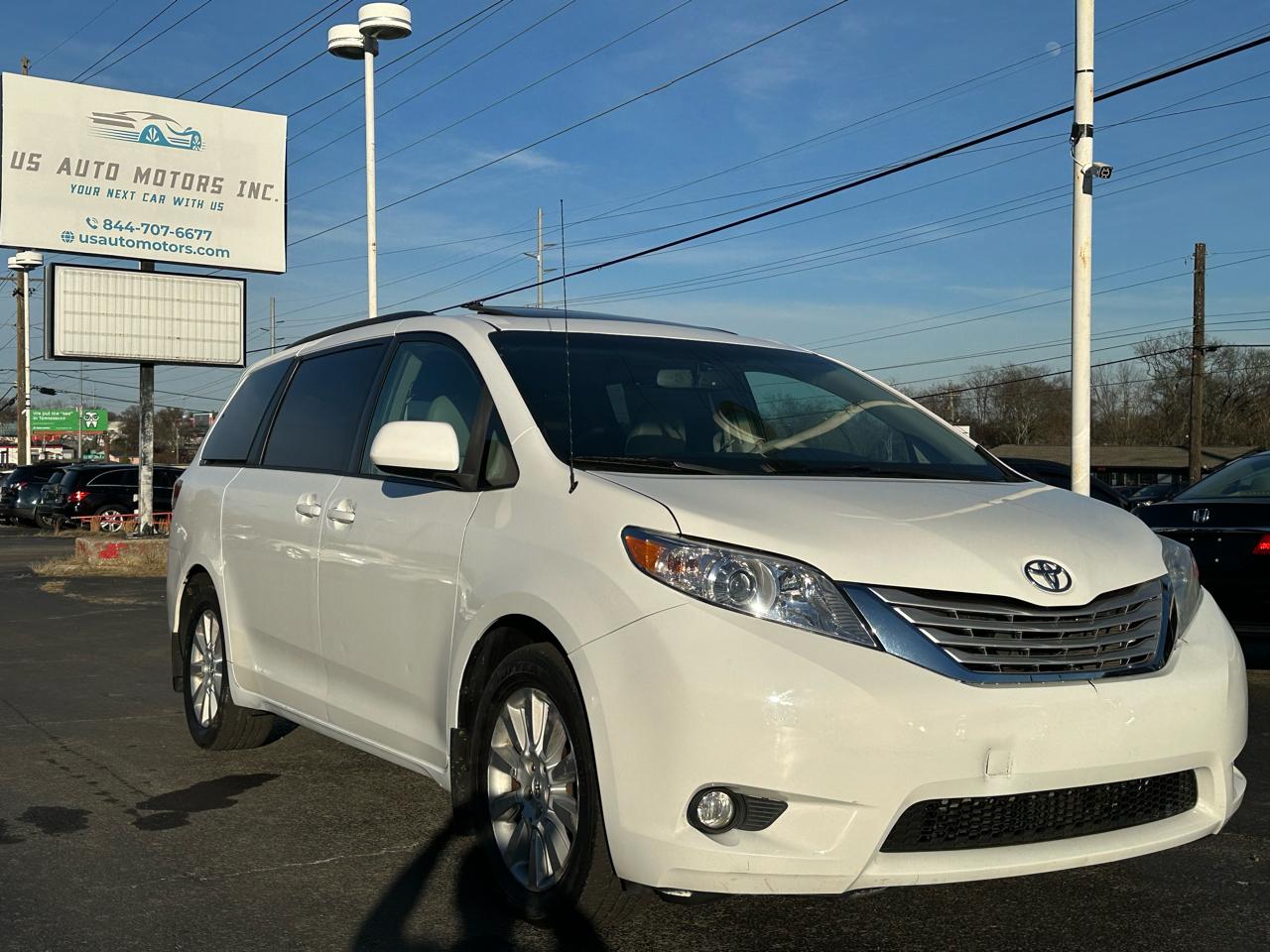 2014 Toyota Sienna Limited AWD 7-Passenger V6