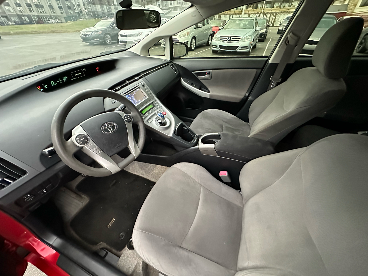 Toyota Prius Prius V 2012