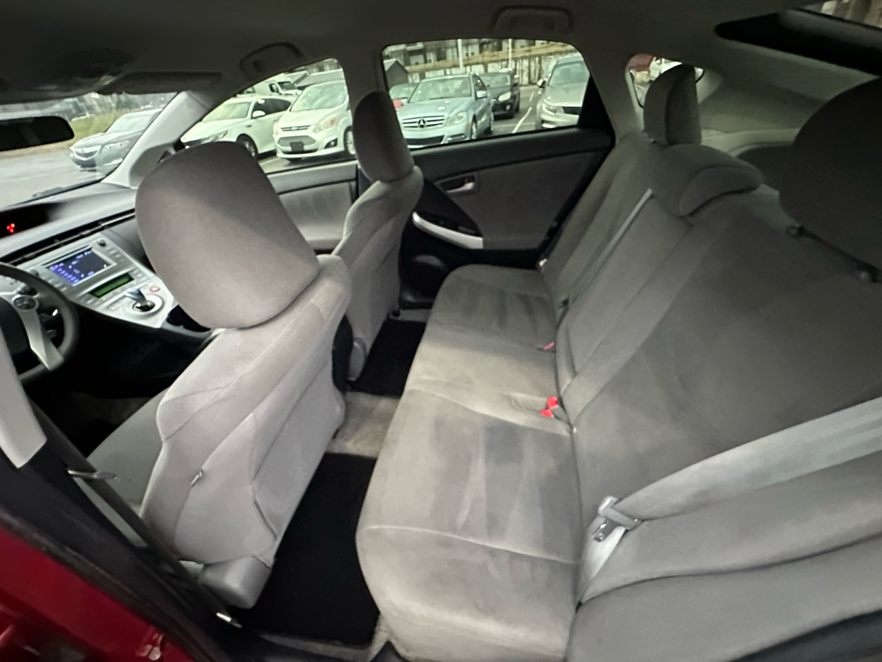 Toyota Prius Prius V 2012