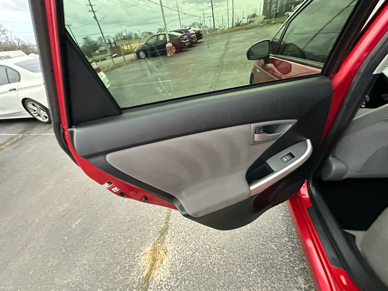 Toyota Prius Prius V 2012