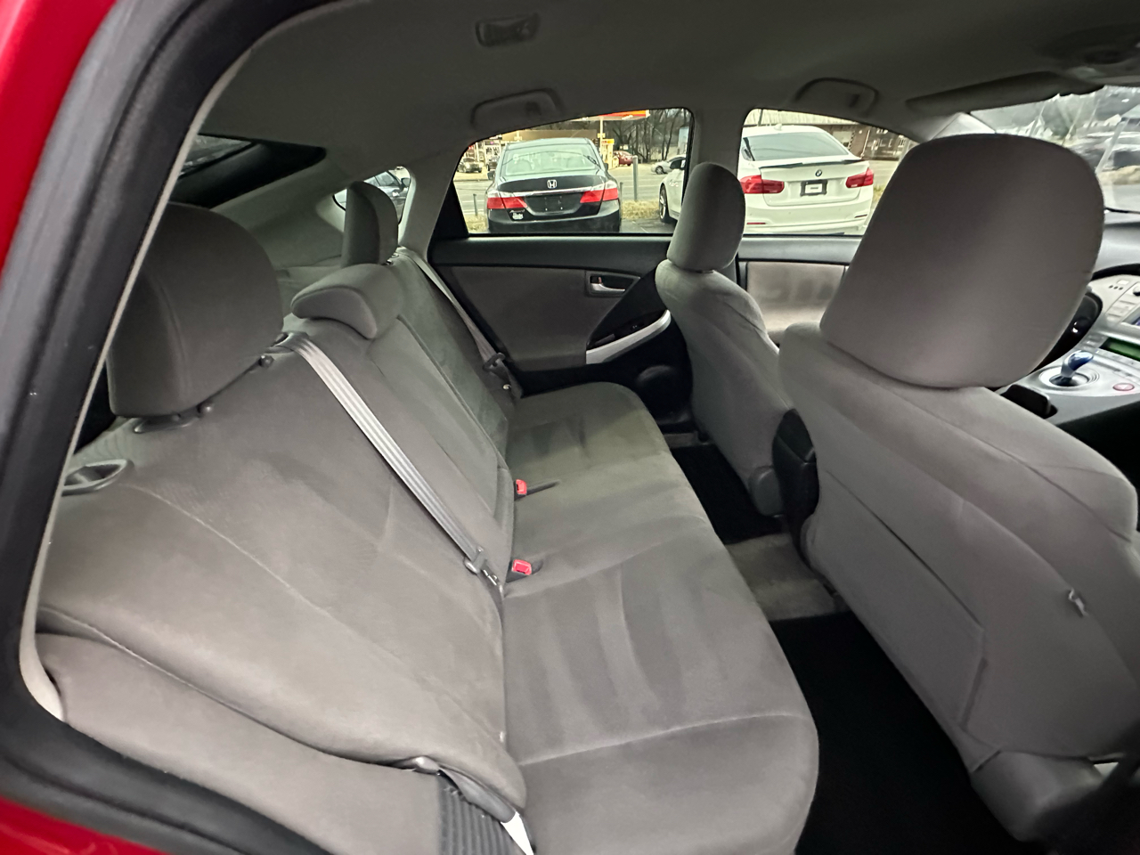 Toyota Prius Prius V 2012